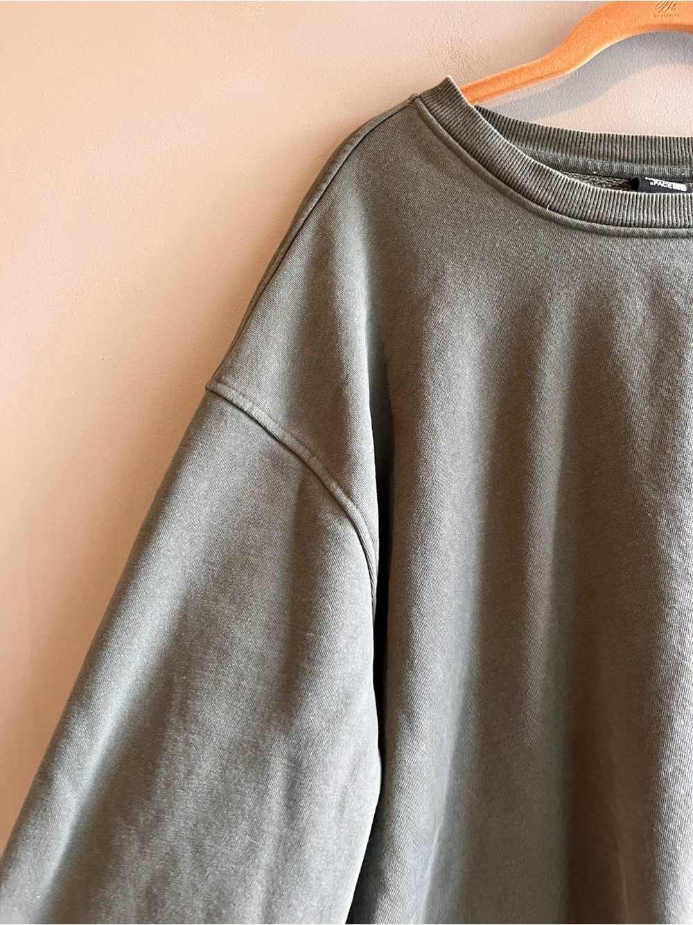 The North Face Women’s Olive Crewneck Sweatshirt XXL - Picture 6 of 9